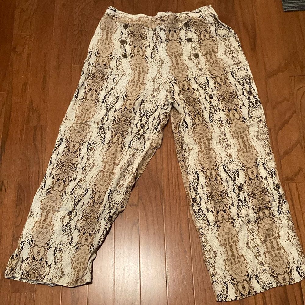 MLLE GABRIELLE 2X Alligator/Snake Print Nautical Wide-Leg Pull On Pants